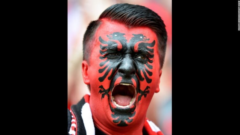بالصور: حماس المشجعين من حول العالم بمدرجات يورو 2016 بالصور: حماس المشجعين من حول العالم بمدرجات يورو 2016