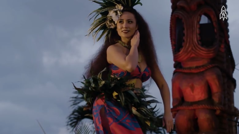 بالفيديو: رقصة الهولا في هاواي.. حكاية عشق للرقص