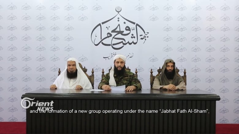 في فيديوهات لـCNN: أحد كبار قادة جبهة فتح الشام يفسر انفصالهم عن القاعدة