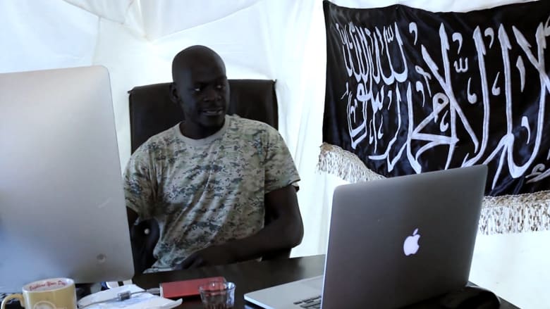 عمر أومسين.. "جهادي فرنسا الخارق" يسحر مقاتلي سوريا والعراق