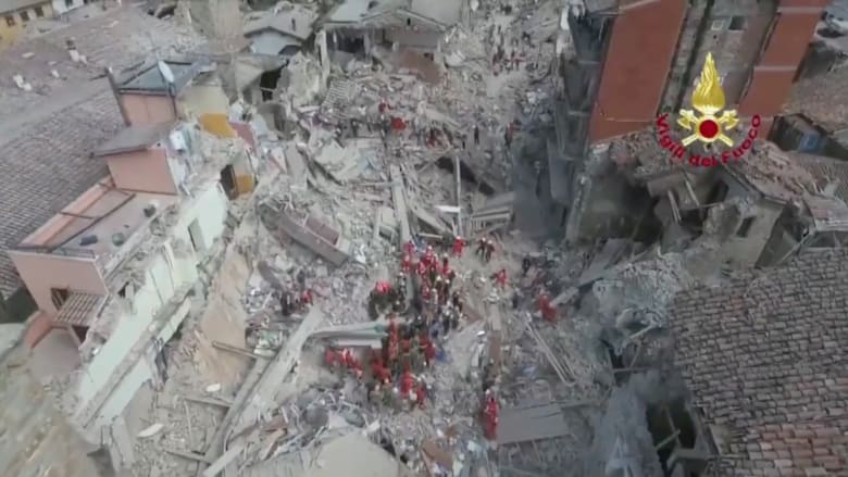 مشاهد من طائرة بدون طيار لآثار زلزال إيطاليا