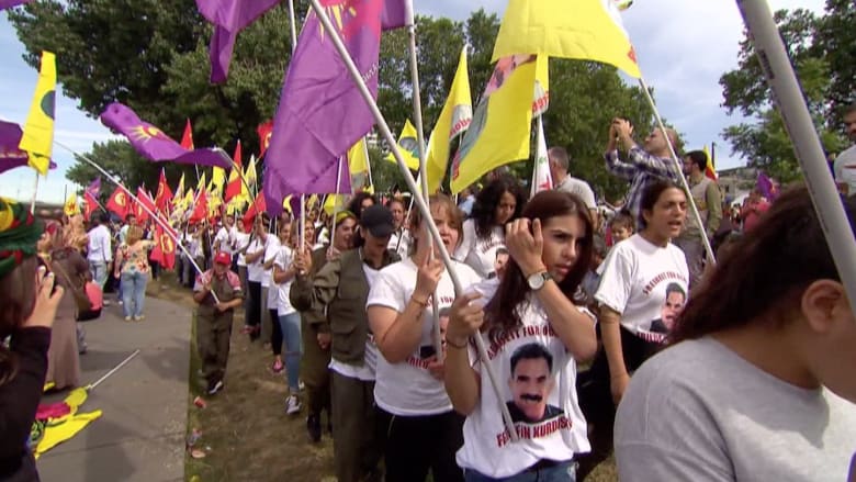 آلاف الأكراد يتظاهرون في ألمانيا ضد سياسات الحكومة التركية