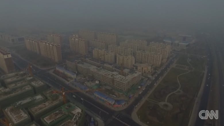 شاهد.. دخان ضخم يثير الفوضى في الصين