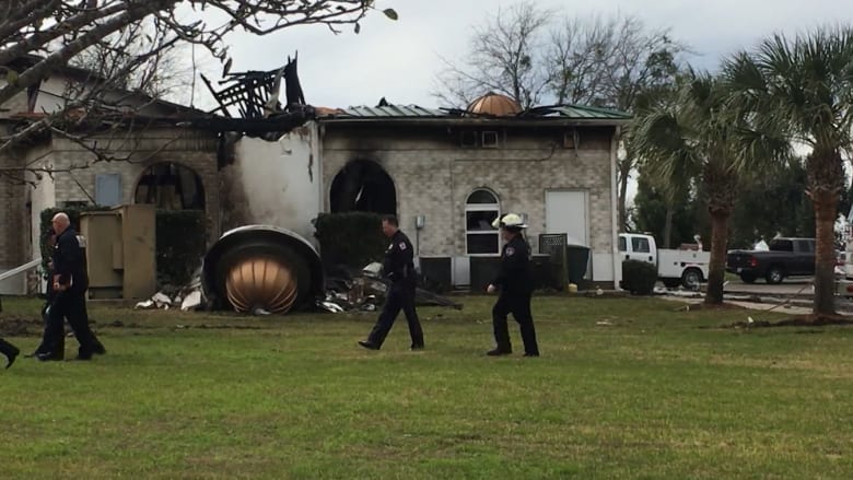 حريق يلتهم مسجداً بالكامل في ولاية تكساس والأسباب لا تزال مجهولة