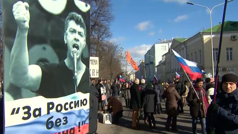 آلاف الروس يتظاهرون في ذكرى اغتيال معارض لبوتين