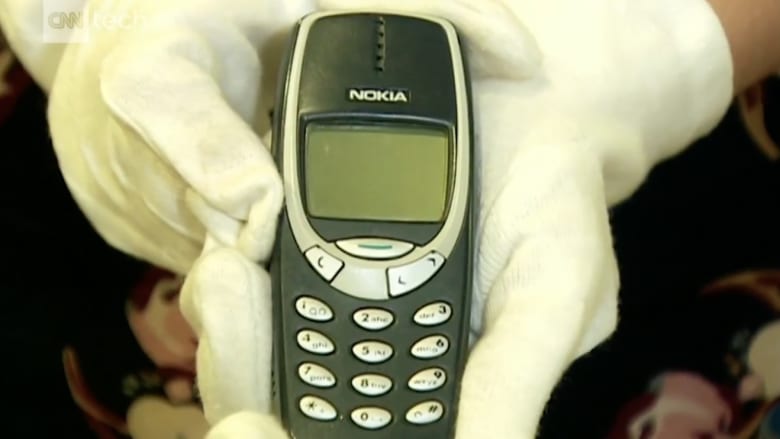 بعد 17 عاما نوكيا تعيد إطلاق هاتفها 3310