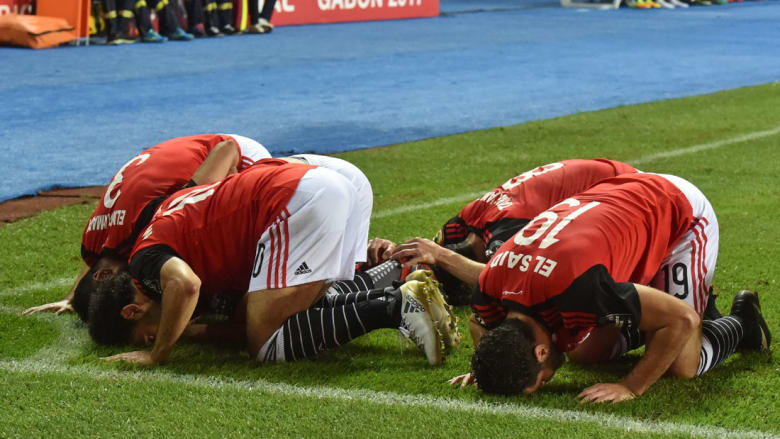 مصر تحافظ على صدارة العرب وسوريا تقفز 15 مركزا في تصنيف "فيفا" مصر تحافظ على صدارة العرب وسوريا تقفز 15 مركزا في تصنيف "فيفا"