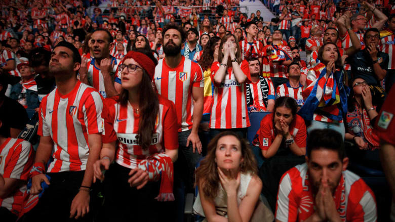 حزن وفرحة في أبرز لخظات "ديربي العاصمة" بين ريال مدريد وأتلتيكو مدريد حزن وفرحة في أبرز لخظات "ديربي العاصمة" بين ريال مدريد وأتلتيكو مدريد