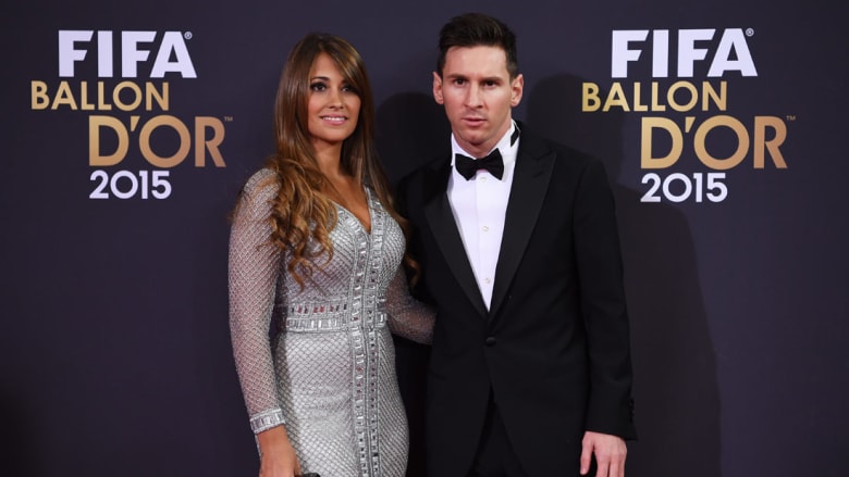 قبل حفل زفافهما.. شاهد أجمل صور النجم الأرجنتني ليونيل ميسي وصديقته أنتونيلا قبل حفل زفافهما.. شاهد أجمل صور النجم الأرجنتني ليونيل ميسي وصديقته أنتونيلا