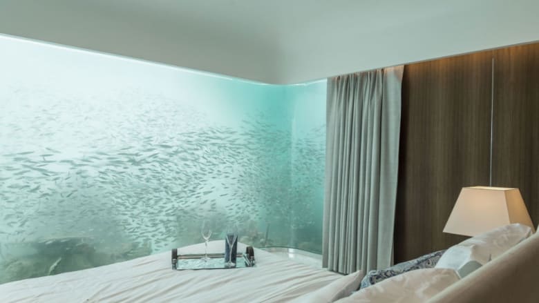 أجملها في دبي المنازل العائمة تجتاح