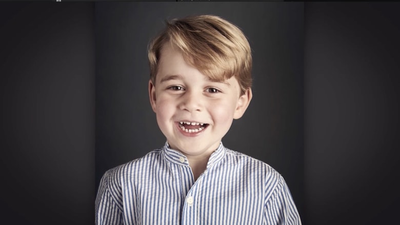 الأمير جورج يحتفل بعيد ميلاده الرابع بصورة جديدة