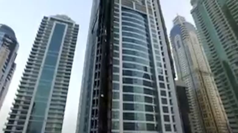 شاهد.. لقطات لبرج "الشعلة" في دبي بعد السيطرة على الحريق