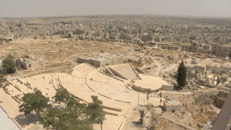 إحدى أقدم مدن العالم.. الحياة تبدأ العودة إلى حلب وسط حالة من الخراب