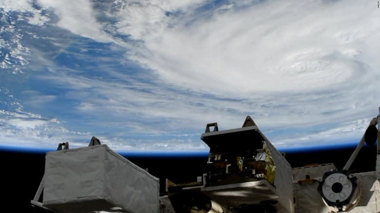 شاهد كيف يبدو إعصار "هارفي" من الفضاء!