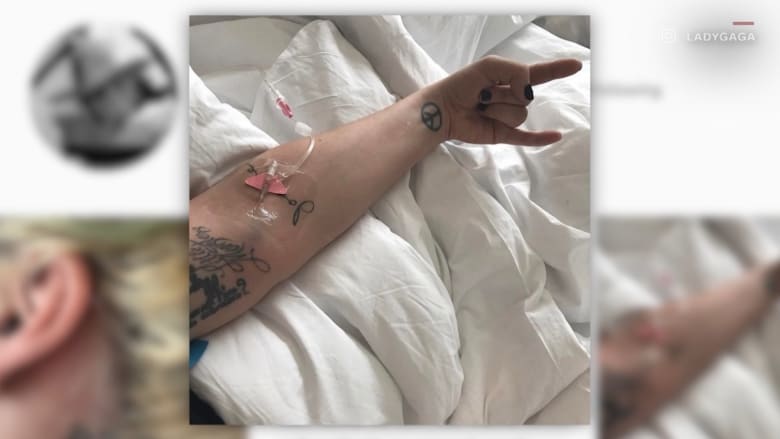 بالفيديو: نقل ليدي غاغا إلى المستشفى .. والسبب؟