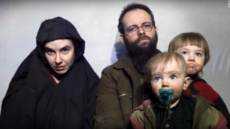 الإفراج عن أسرة أمريكية كندية احتجزتها طالبان 5 سنوات