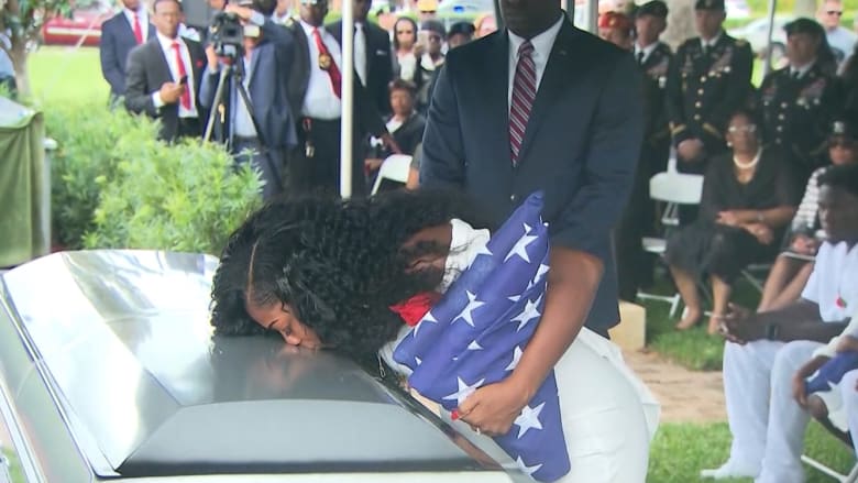 أرملة جندي أمريكي قتل في النيجر: ترامب نسي اسم زوجي