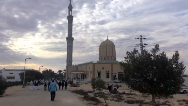 شهود عيان يصفون “مذبحة المسجد” في مصر.. هل تغيرت أهداف الإرهابيين؟