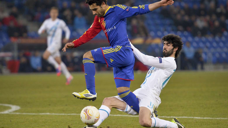 شاهد.. كيف تغير شكل النجم المصري محمد صلاح خلال 7 أعوام شاهد.. كيف تغير شكل النجم المصري محمد صلاح خلال 7 أعوام