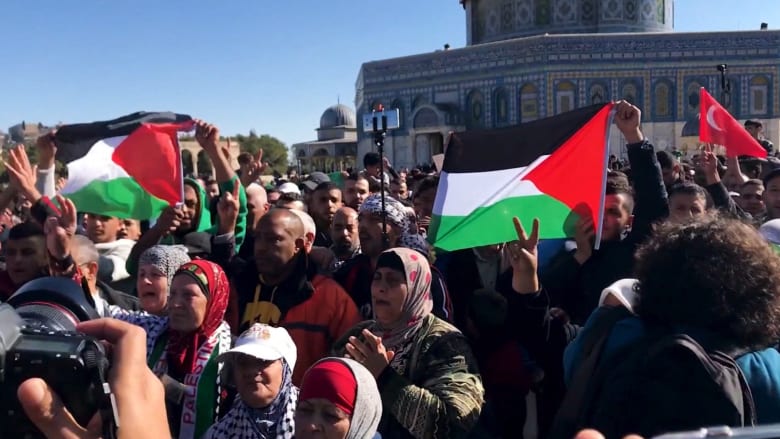 شاهد.. احتجاجات في القدس تنديداً بقرار ترامب