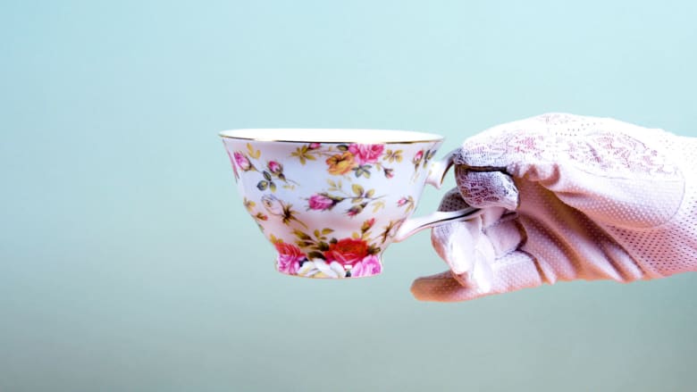 بالفيديو: اكتشف سر حب البريطانيين للشاي