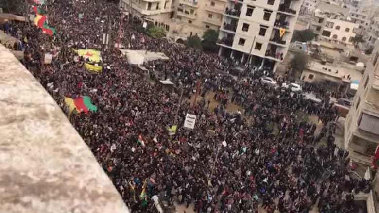 آلاف الأكراد يتظاهرون في عفرين ضد تركيا