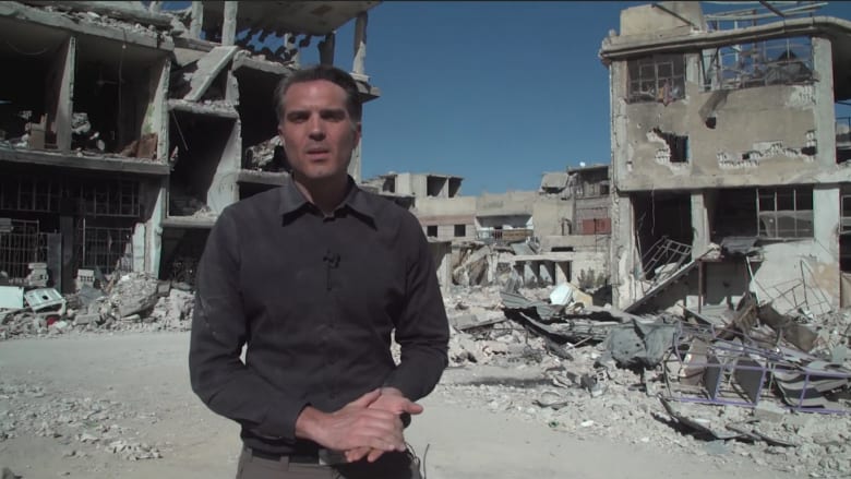 عدسة CNN داخل الغوطة الشرقية.. أو ما تبقى منها