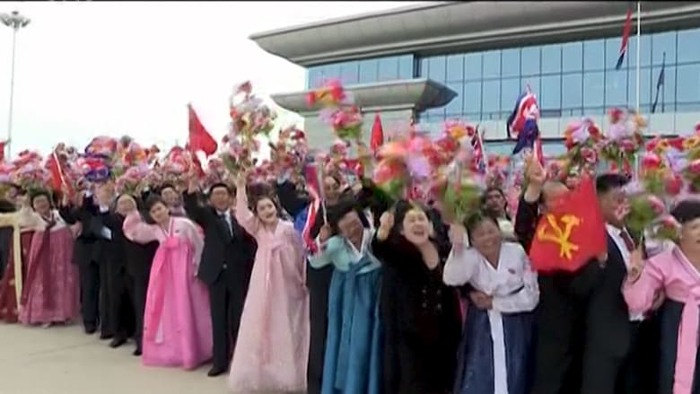 شاهد كيف استقبل زعيم كوريا الشمالية لدى عودته