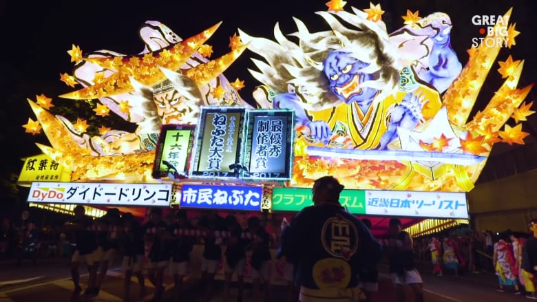 تصاميم عائمة خلال مهرجان نيبوتا في اليابان.. ماذا تعرف عنها؟