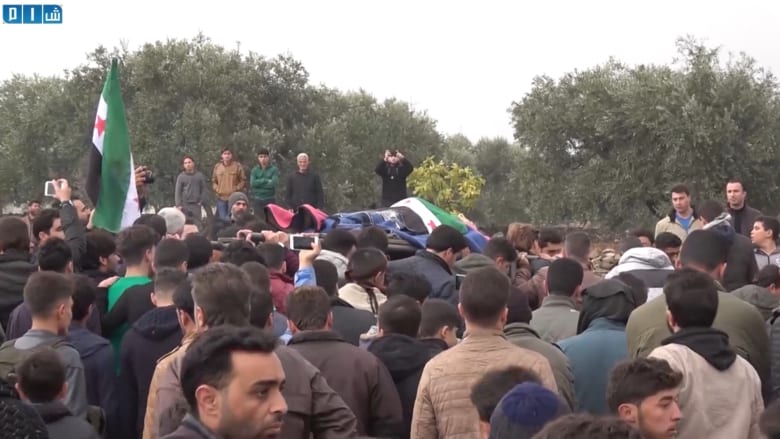 تشييع الناشطين السوريين رائد الفارس وحمود الجنيد في كفرنبل