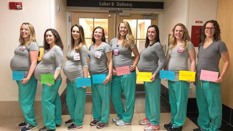 9 ممرضات يعملن في قسم الولادة بمستشفى أمريكي يحملن بالتزامن