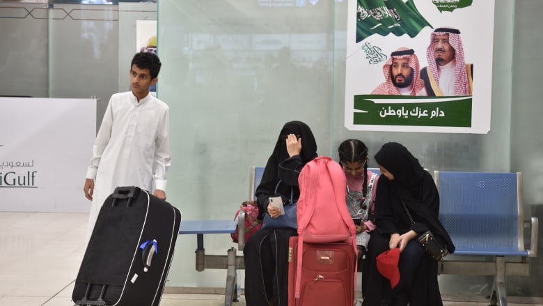 السعودية تقرر السماح للمرأة بالسفر دون موافقة ولي أمرها Cnn Arabic