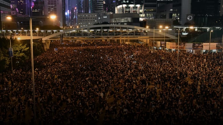 هل ستكون هونغ كونغ آمنة للزيارة وسط الاحتجاجات؟