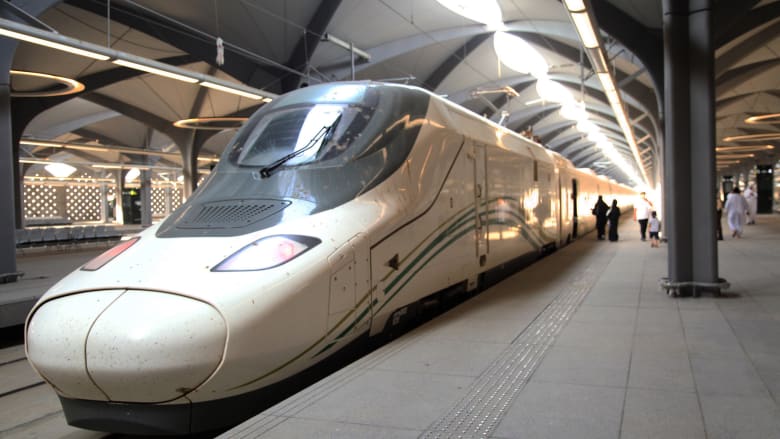 قطارات فائقة السرعة بالسعودية تنقل الحجاج في وقت قياسي