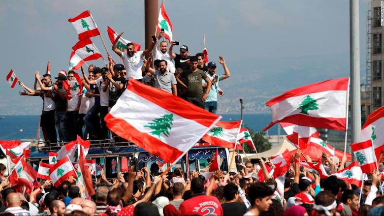 من لبنان لهونغ كونغ.. تصاعد المظاهرات حول العالم.. والسبب؟