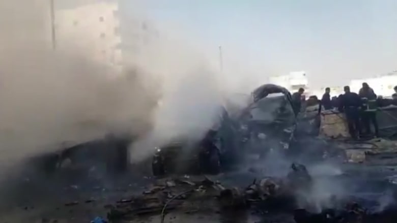 صورة لآثار هجوم بسيارة مفخخة في مدينة الباب شمال سوريا