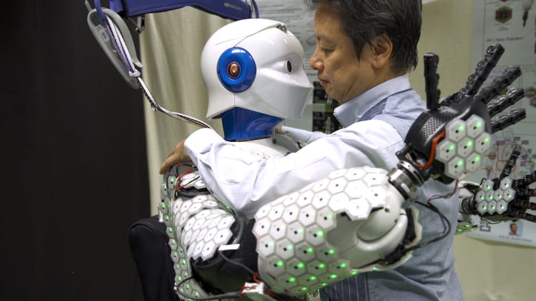 جلد اصطناعي يعطي الروبوتات القدرة على الشعور مثل البشر