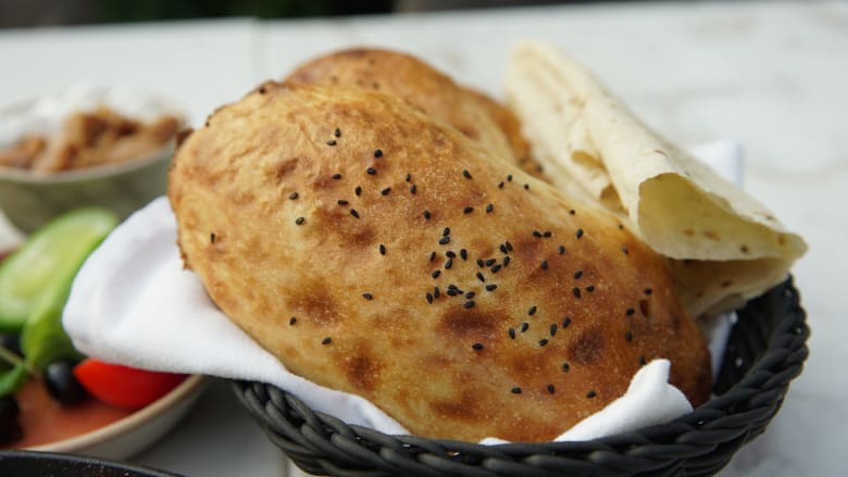 خبز التنور الأذربيجاني