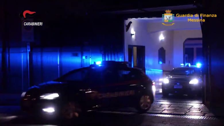 السلطات الإيطالية تنفذ عملية للقبض على عصابة مافيا في صقلية