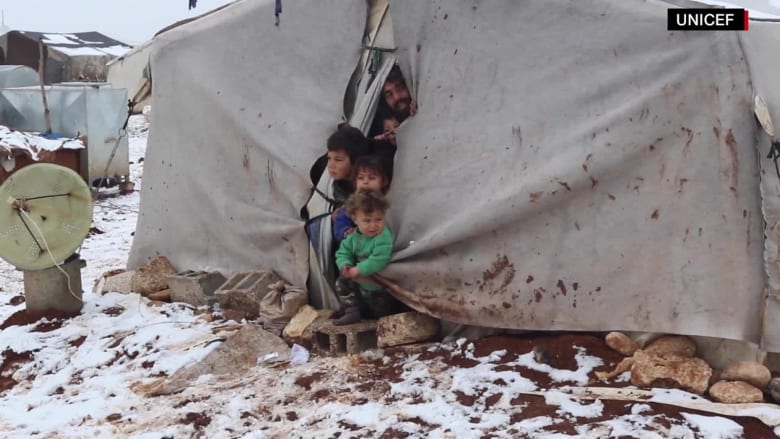 أطفال سوريا النازحين يواجهون البرد القارس في حلب