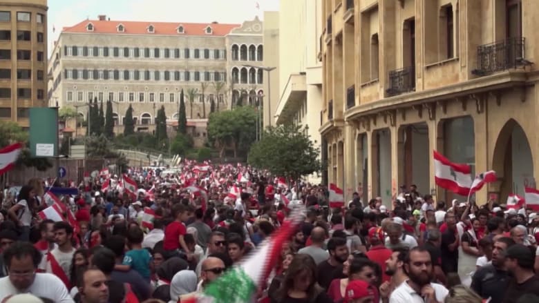 المخاوف تتصاعد في لبنان بسبب الانهيار الاقتصادي المحتمل