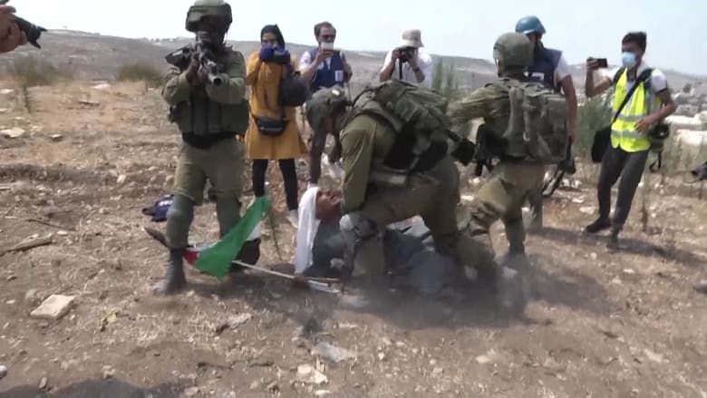 شاهد.. "جورج فلويد" الفلسطيني يروي قصته لـCNN.. والجيش الإسرائيلي يتهمه بـ"الشغب"