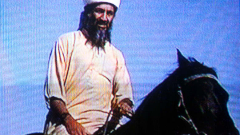 "أسامة بن لادن على قيد الحياة".. أعاد ترامب تغريدها وعضو فريق الاغتيال: ربما قتلنا بن جونسون
