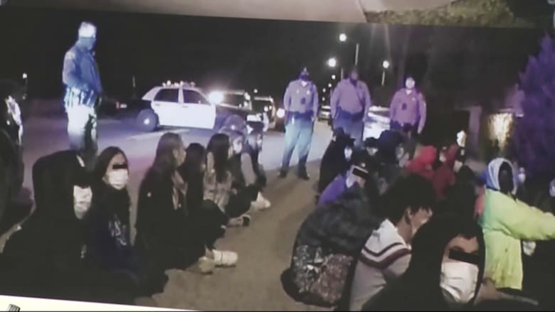 اعتقال 158 شخصاً في "حفلة لنشر كورونا" بأمريكا.. وإنقاذ فتاة تعرضت لإتجار بالجنس