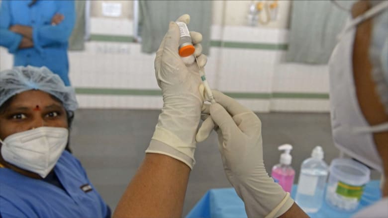 الهند توافق على استخدام لقاحين لكورونا استعدادا لإحدى أكبر حملات التطعيم بالعالم