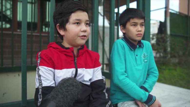 "صورة آبائهم تتلاشى".. هكذا يعيش أطفال الأويغور بعد هروبهم من الصين إلى تركيا