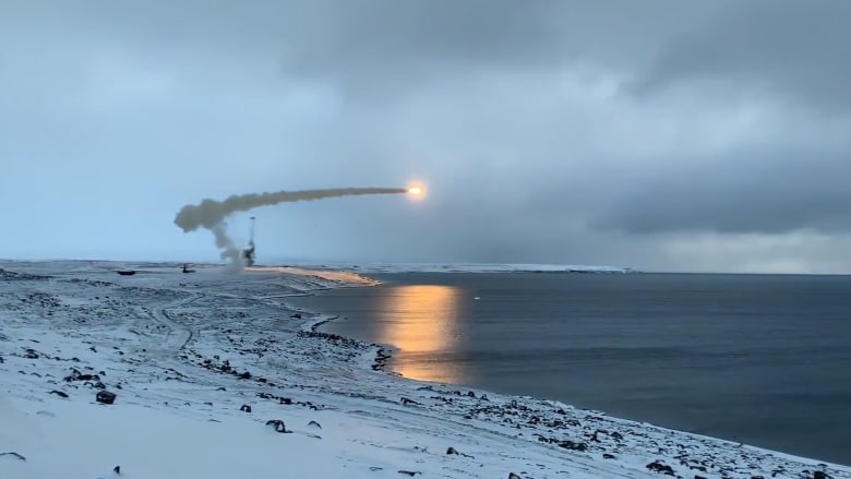 حصري لـCNN.. صور أقمار صناعية تظهر انتشاراً عسكرياً غير مسبوق لروسيا في القطب الشمالي