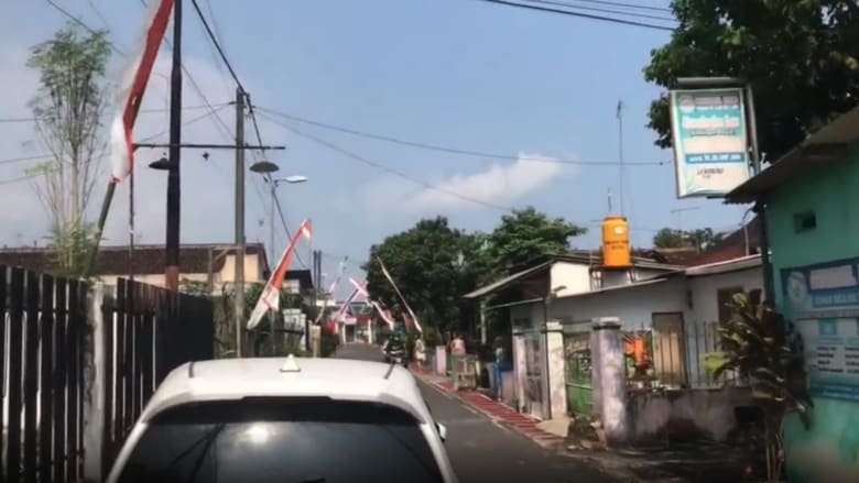 شاهد لحظة وقوع زلزال بقوة 6 درجات في إندونيسيا
