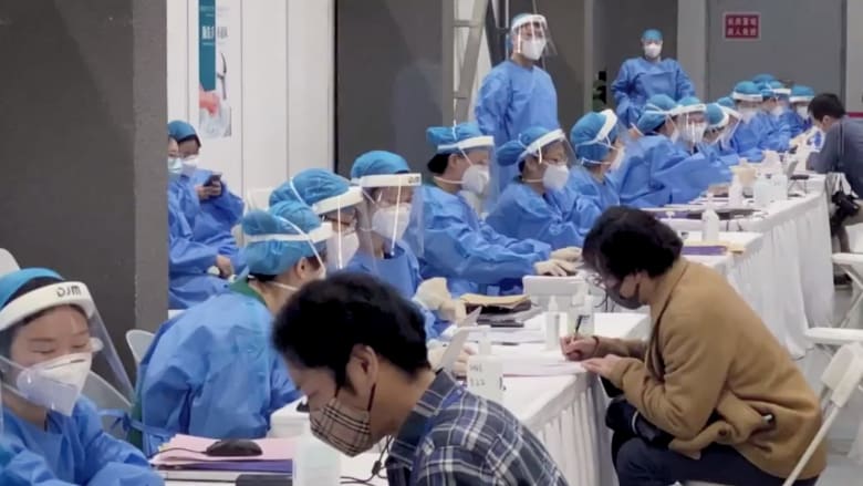 الصين تكثف معدلات التطعيم وسط "وضعية الحرب" لمكافحة كورونا