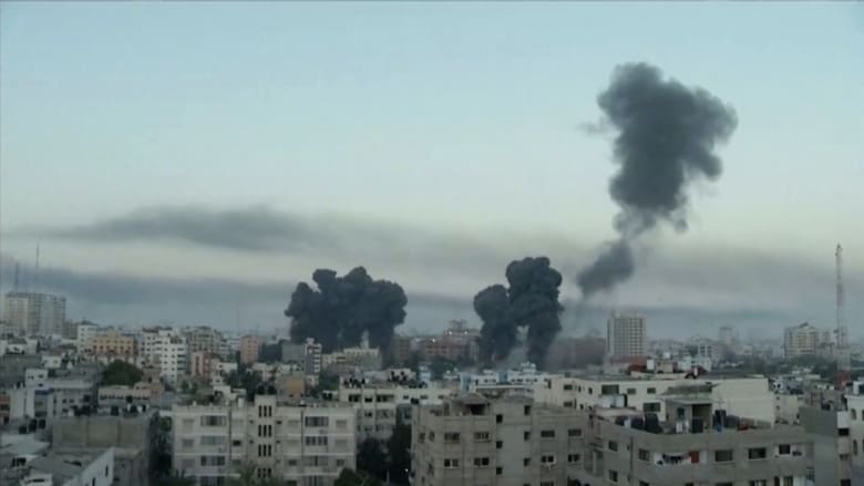 جحيم في مكان صغير.. لا إشارات لتراجع التصعيد بين الفلسطينيين والإسرائيليين
